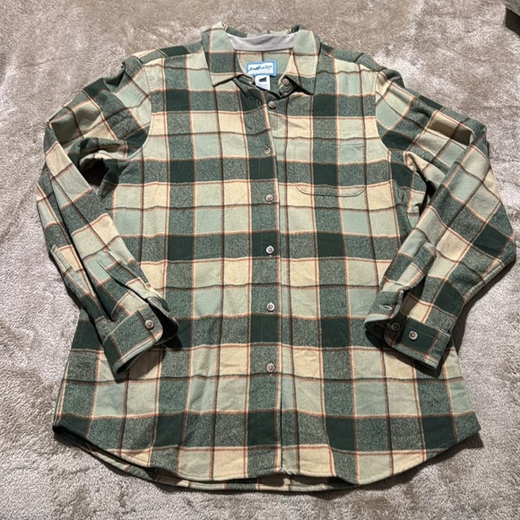 Pendleton Plaid 100%Virgin Wool Button Down‎ - Picture 12 of 12